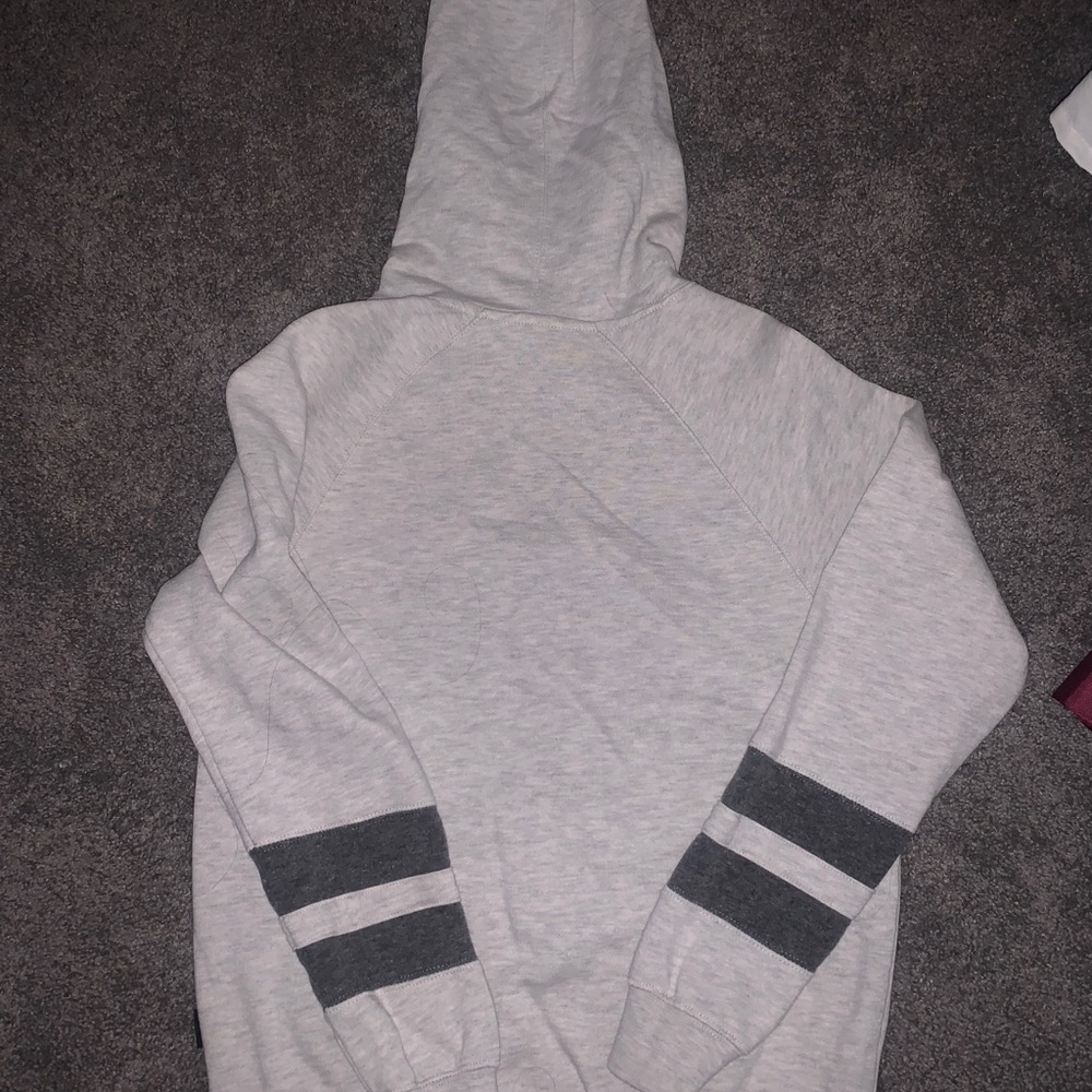 NWOT Rvca Hoodie - Picture 2 of 2
